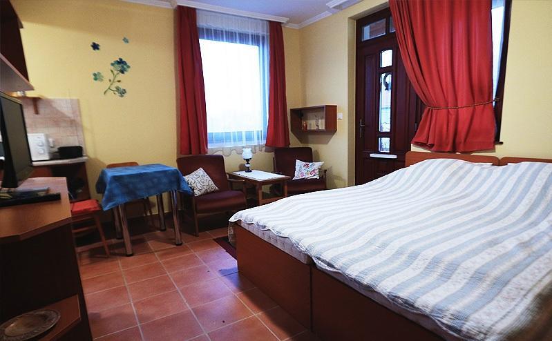Cserkei Nyaralo Cserkeszőlő Kamer foto